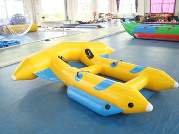 涼しく膨脹可能な水おもちゃ、黄色およびポリ塩化ビニールの防水シートの膨脹可能な飛魚座
